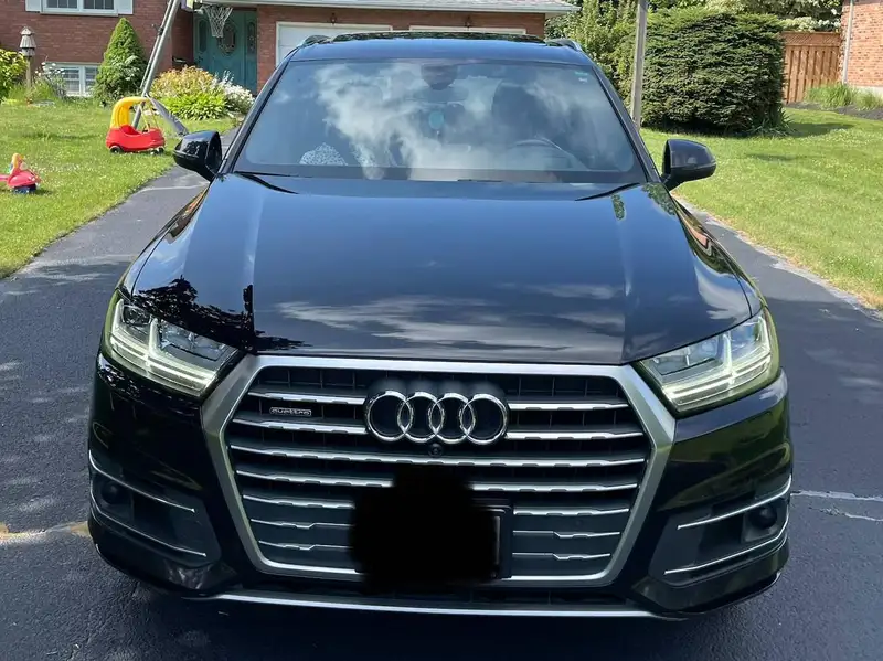 2018 Audi Q7 Progressiv, černá, 181 000 km, dovoz Kanada — foto 5 z 5