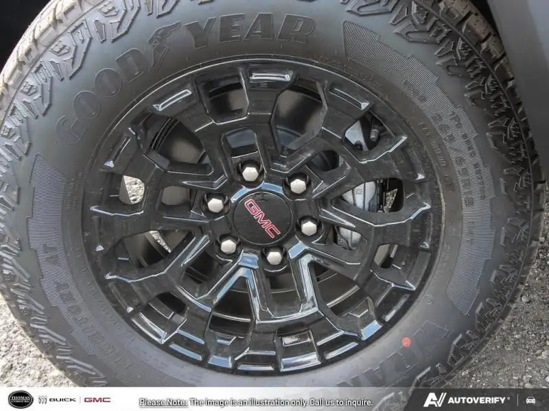 2026 GMC Canyon Elevation, stříbrná, 8 km, dovoz Kanada — foto 8 z 12