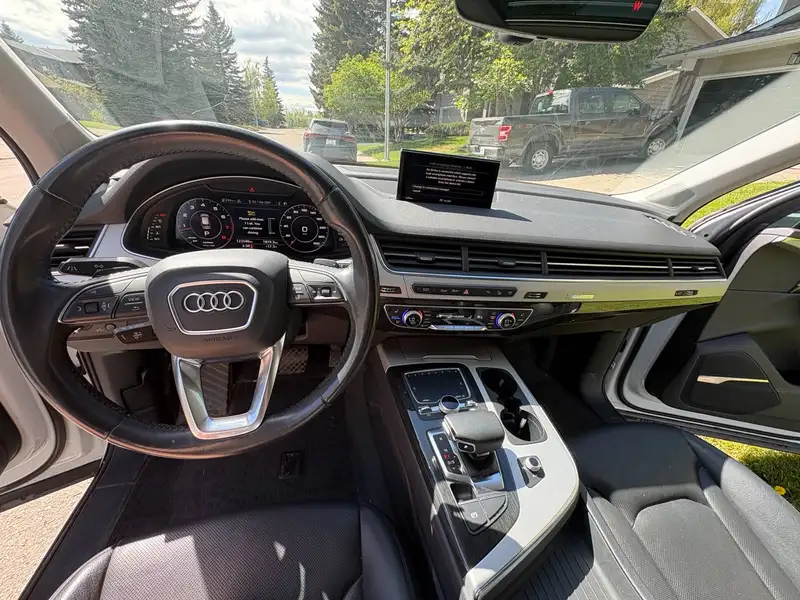 2018 Audi Q7 Technik, bílá, 123 500 km, dovoz Kanada — foto 4 z 7