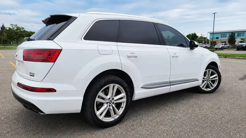 2017 Audi Q7 Technik, bílá, 182 500 km, dovoz Kanada — foto 3 z 12