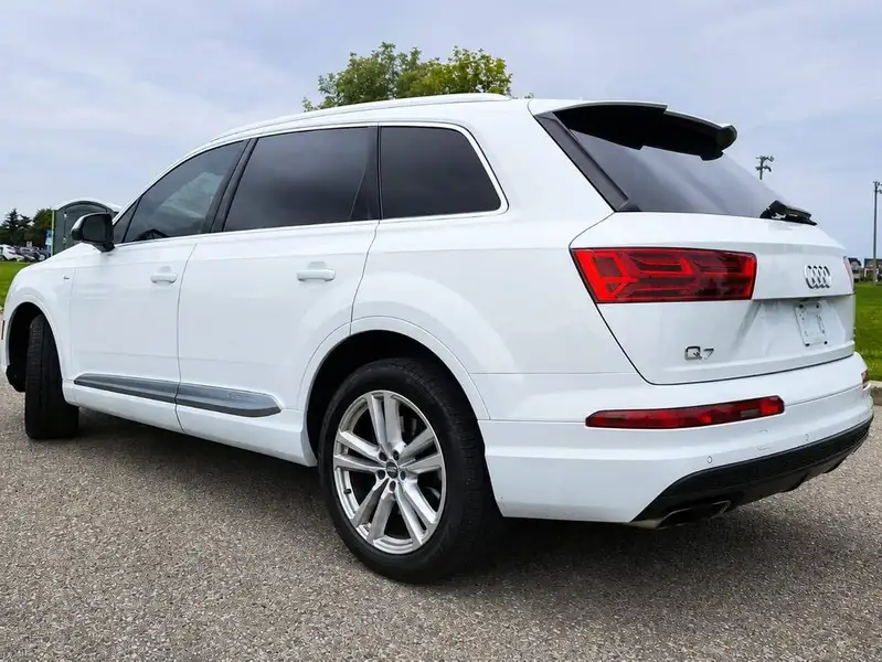 2017 Audi Q7 Technik, bílá, 182 500 km, dovoz Kanada — foto 4 z 12