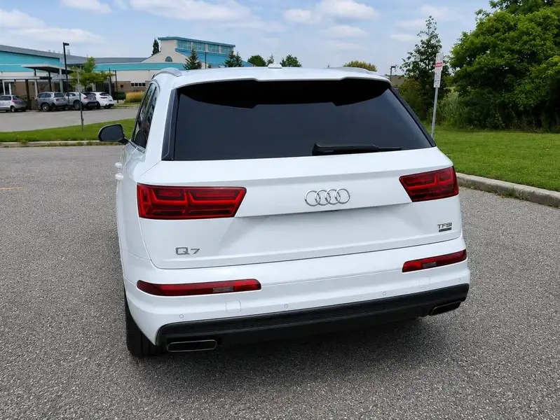 2017 Audi Q7 Technik, bílá, 182 500 km, dovoz Kanada — foto 5 z 12