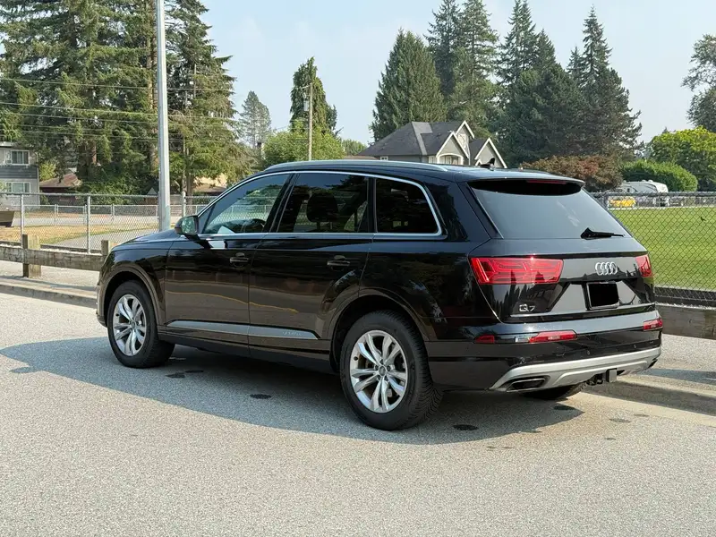 2019 Audi Q7 Progressiv, černá, 116 108 km, dovoz Kanada — foto 2 z 12