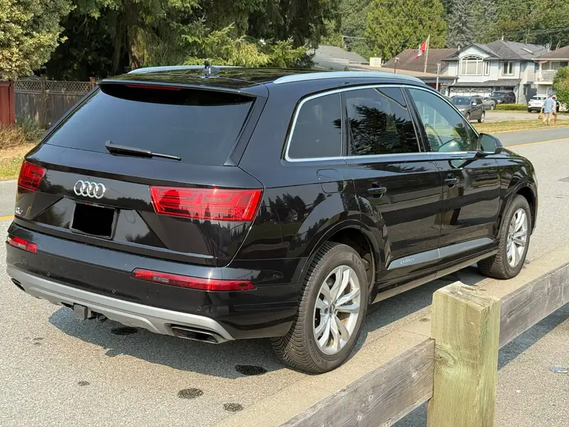 2019 Audi Q7 Progressiv, černá, 116 108 km, dovoz Kanada — foto 4 z 12