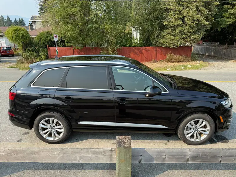 2019 Audi Q7 Progressiv, černá, 116 108 km, dovoz Kanada — foto 5 z 12