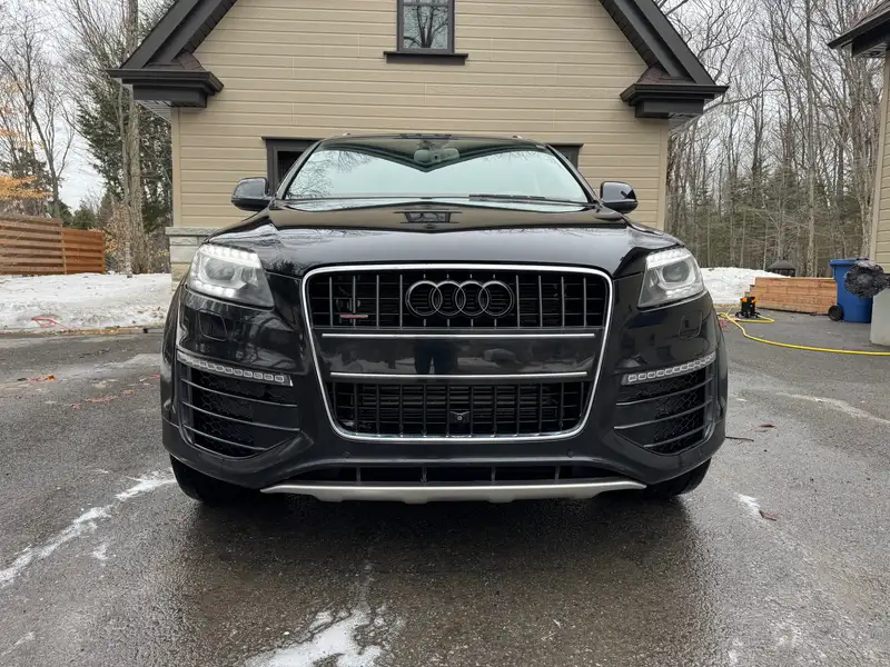 2015 Audi Q7 Progressiv, černá, 171 000 km, dovoz Kanada — foto 11 z 11