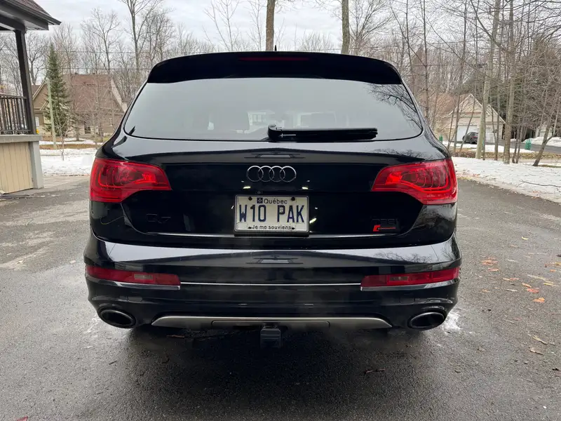 2015 Audi Q7 Progressiv, černá, 171 000 km, dovoz Kanada — foto 7 z 11