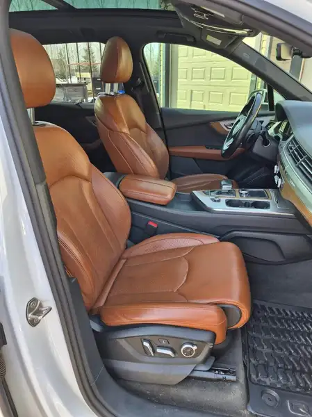 2017 Audi Q7, bílá, 156 000 km, dovoz Kanada — foto 4 z 8