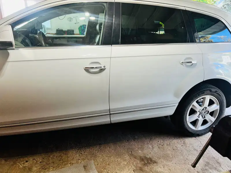 2014 Audi Q7 Progressiv, bílá, 182 948 km, dovoz Kanada — foto 2 z 12