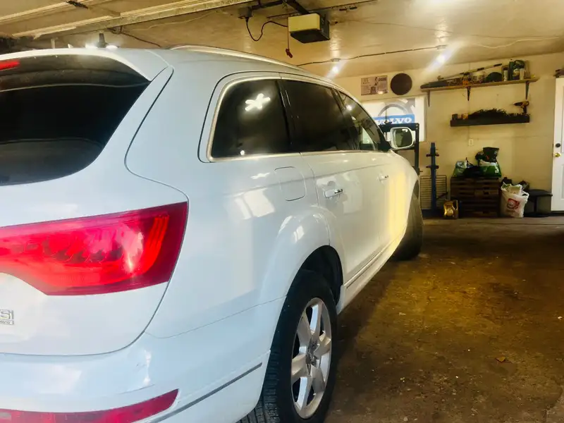 2014 Audi Q7 Progressiv, bílá, 182 948 km, dovoz Kanada — foto 4 z 12