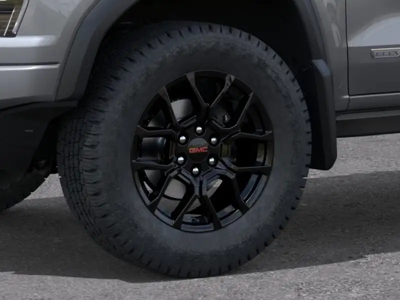 2026 GMC Canyon Elevation, stříbrná, 29 km, dovoz Kanada — foto 9 z 12