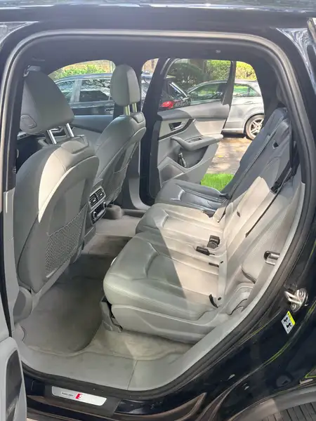 2017 Audi Q7 Technik, modrá, 183 076 km, dovoz Kanada — foto 9 z 12