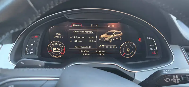 2017 Audi Q7 Technik, šedá, 178 000 km, dovoz Kanada — foto 7 z 12