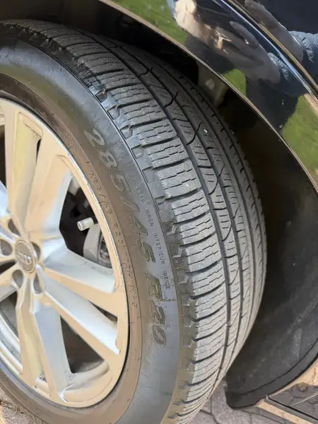 2017 Audi Q7 Technik, černá, 200 000 km, dovoz Kanada — foto 11 z 12