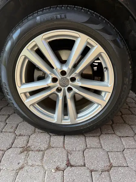 2017 Audi Q7 Technik, černá, 200 000 km, dovoz Kanada — foto 12 z 12