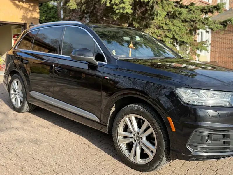 2017 Audi Q7 Technik, černá, 200 000 km, dovoz Kanada — foto 6 z 12