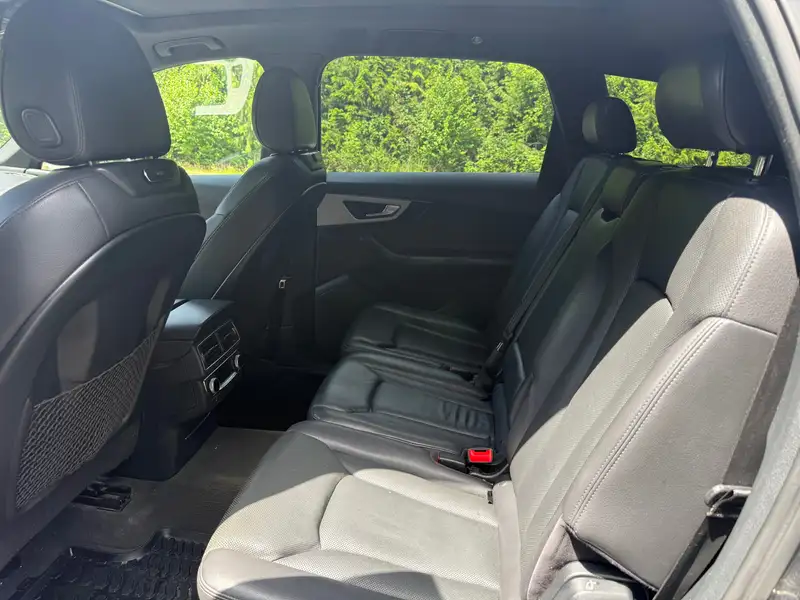 2017 Audi Q7 Progressiv, šedá, 193 543 km, dovoz Kanada — foto 2 z 8