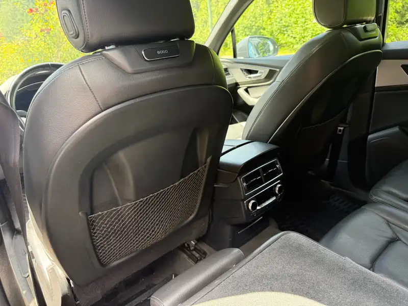 2017 Audi Q7 Progressiv, šedá, 193 543 km, dovoz Kanada — foto 5 z 8
