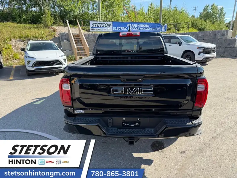 2026 GMC Canyon Elevation, černá, 90 km, dovoz Kanada — foto 6 z 12