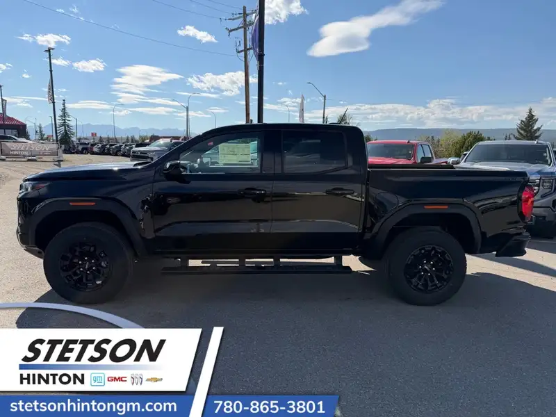 2026 GMC Canyon Elevation, černá, 90 km, dovoz Kanada — foto 9 z 12
