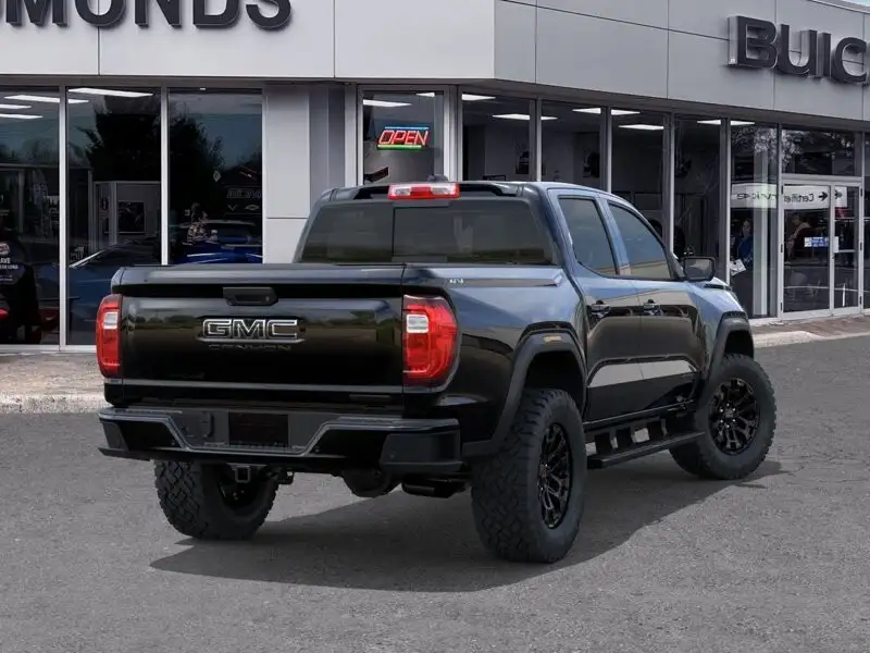 2026 GMC Canyon Elevation, černá, 29 km, dovoz Kanada — foto 5 z 12