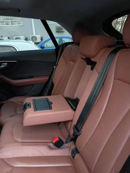 2019 Audi Q8 Progressiv, bílá, 126 000 km, dovoz Kanada — foto 9 z 9