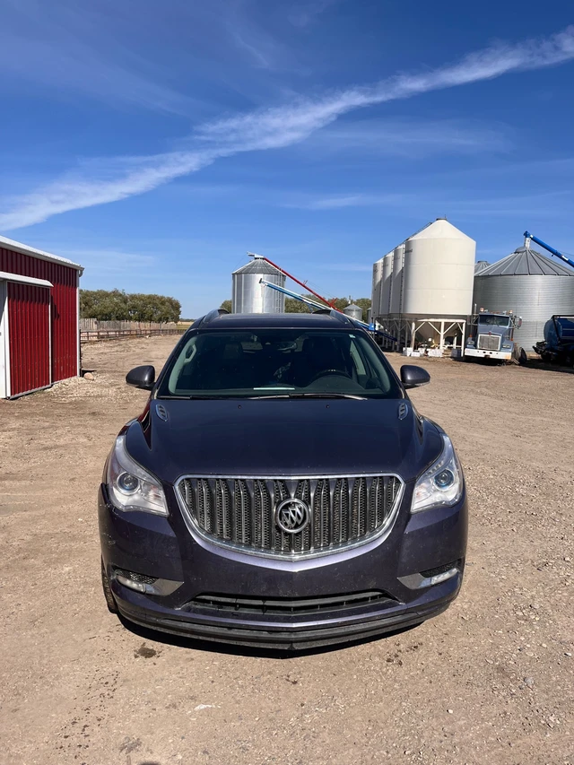 2014 Buick Enclave, modrá, 268 000 km, dovoz Kanada — foto 2 z 5