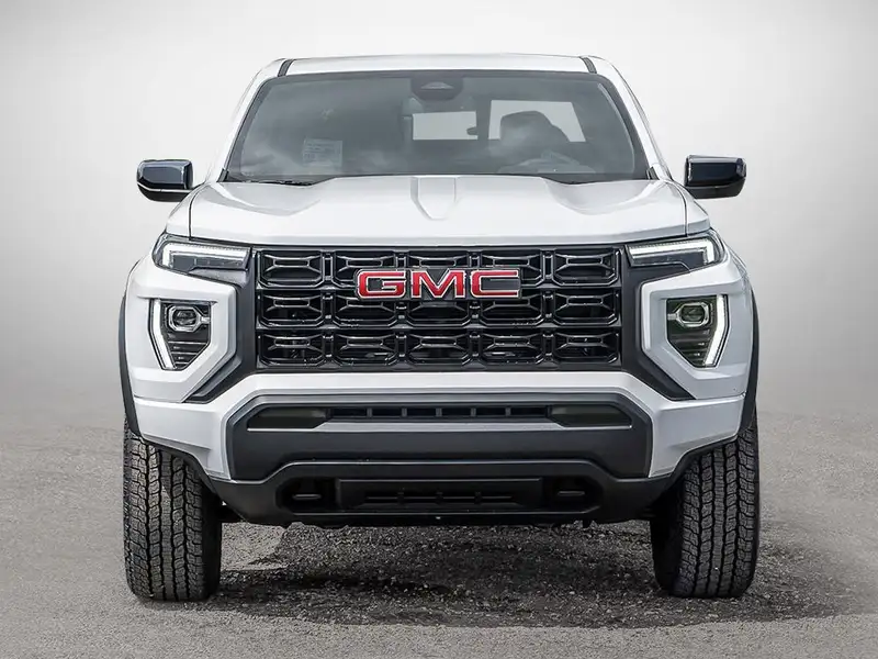 2026 GMC Canyon ELEVATION, bílá, 250 km, dovoz Kanada — foto 2 z 11