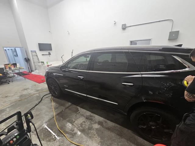 2018 Buick Enclave, 160 000 km, dovoz Kanada — foto 2 z 5