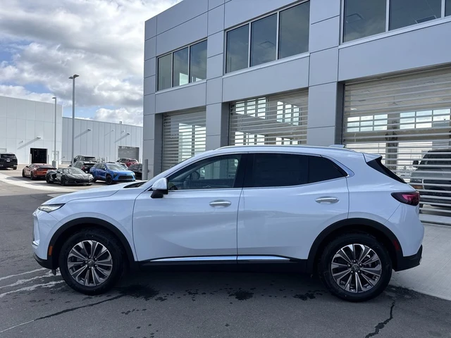 2026 Buick Envision Preferred, bílá, 5 km, dovoz Kanada — foto 5 z 20