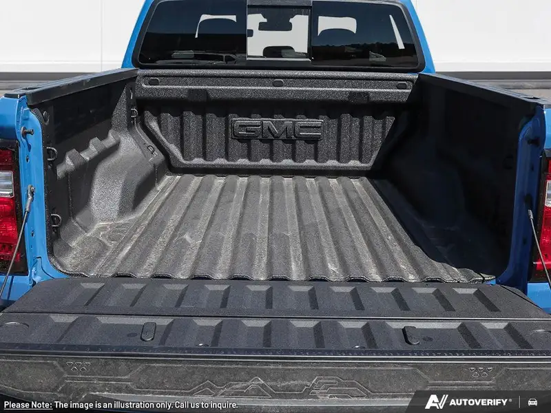 2026 GMC Canyon Elevation, modrá, 10 km, dovoz Kanada — foto 7 z 12