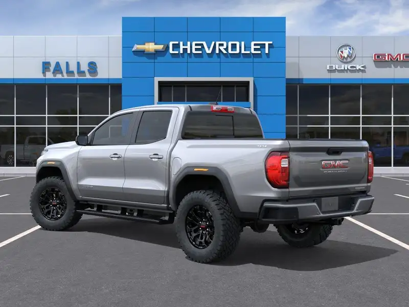 2026 GMC Canyon Elevation, stříbrná, 7 km, dovoz Kanada — foto 3 z 12