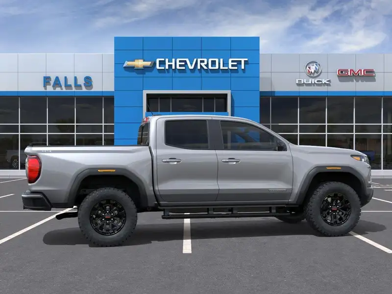 2026 GMC Canyon Elevation, stříbrná, 7 km, dovoz Kanada — foto 5 z 12