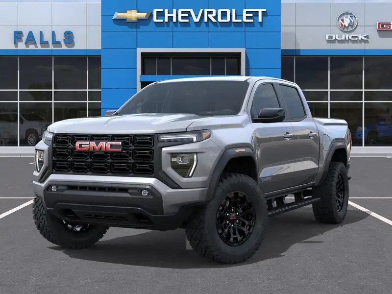 2026 GMC Canyon Elevation, stříbrná, 7 km, dovoz Kanada — foto 6 z 12