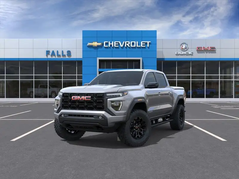 2026 GMC Canyon Elevation, stříbrná, 7 km, dovoz Kanada — foto 8 z 12