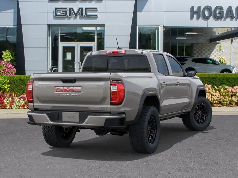 2026 GMC Canyon ELEVATION, hnědá, 2 km, dovoz Kanada — foto 4 z 12