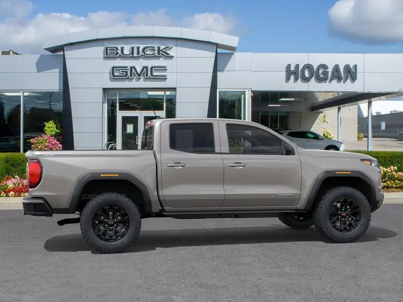 2026 GMC Canyon ELEVATION, hnědá, 2 km, dovoz Kanada — foto 5 z 12