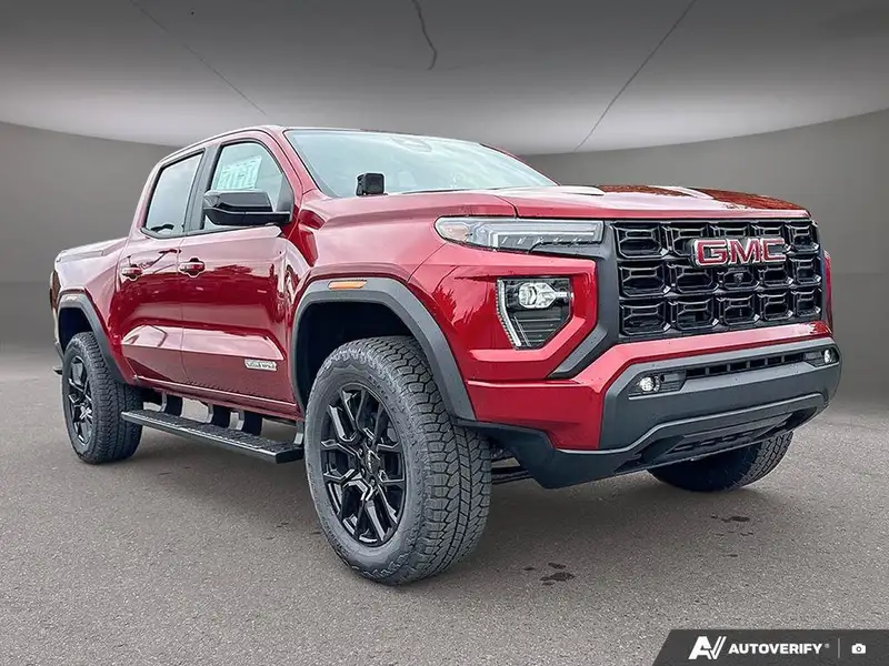 2026 GMC Canyon Elevation, červená, 52 km, dovoz Kanada — foto 7 z 12
