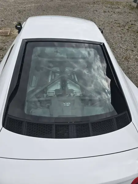 2018 Audi R8 V10 Performance Plus, bílá, 74 000 km, dovoz Kanada — foto 7 z 12