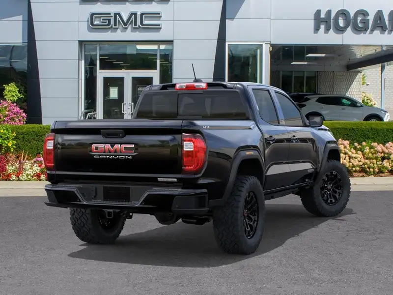 2026 GMC Canyon ELEVATION, černá, 2 km, dovoz Kanada — foto 4 z 12