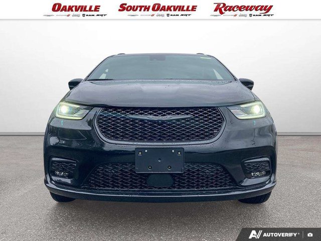 2026 Chrysler Pacifica Select, černá, dovoz Kanada — foto 2 z 5