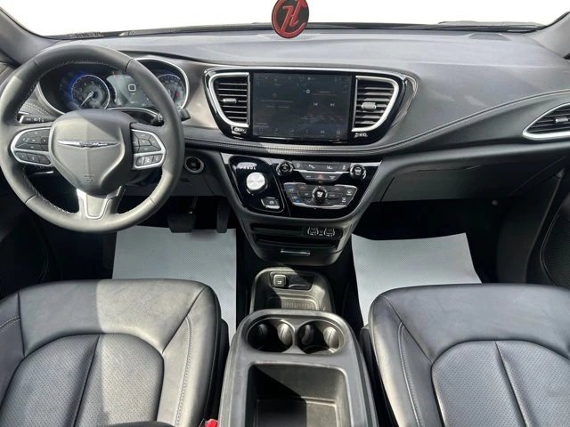 2025 Chrysler Pacifica Select, černá, 46 876 km, dovoz Kanada — foto 10 z 15