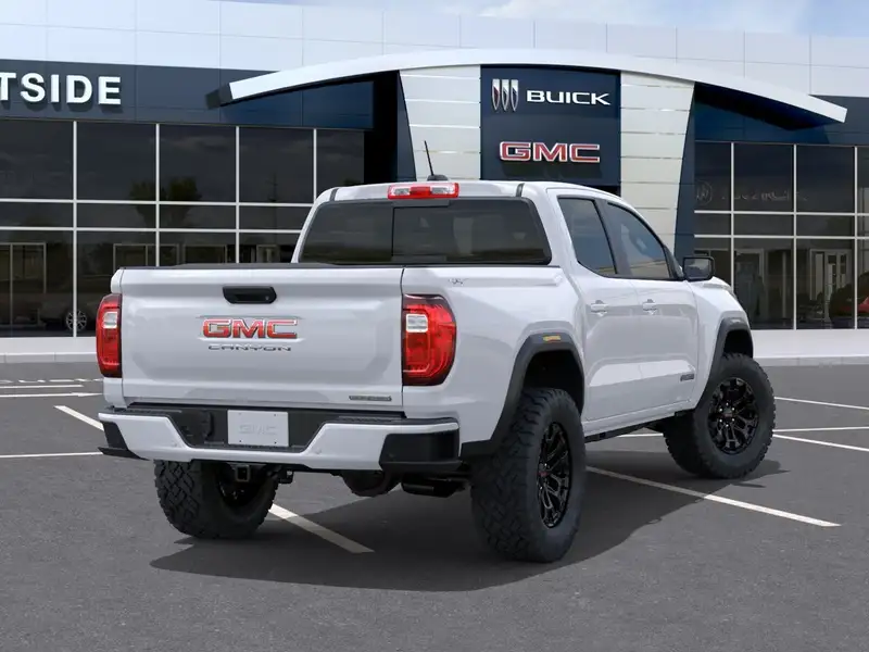 2026 GMC Canyon Elevation, bílá, 7 km, dovoz Kanada — foto 4 z 12