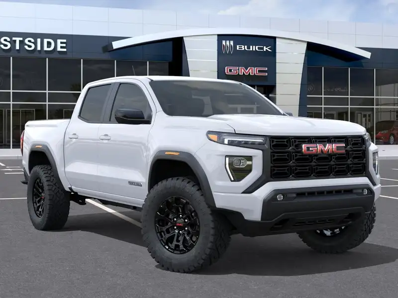 2026 GMC Canyon Elevation, bílá, 7 km, dovoz Kanada — foto 7 z 12