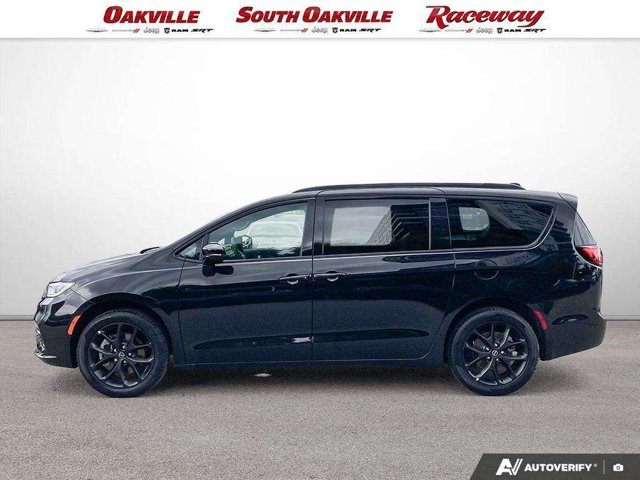 2026 Chrysler Pacifica Select, černá, dovoz Kanada — foto 3 z 5