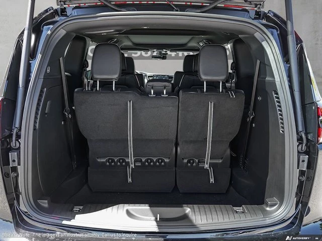 2027 Chrysler Pacifica Select AWD, černá, 55 km, dovoz Kanada — foto 7 z 20