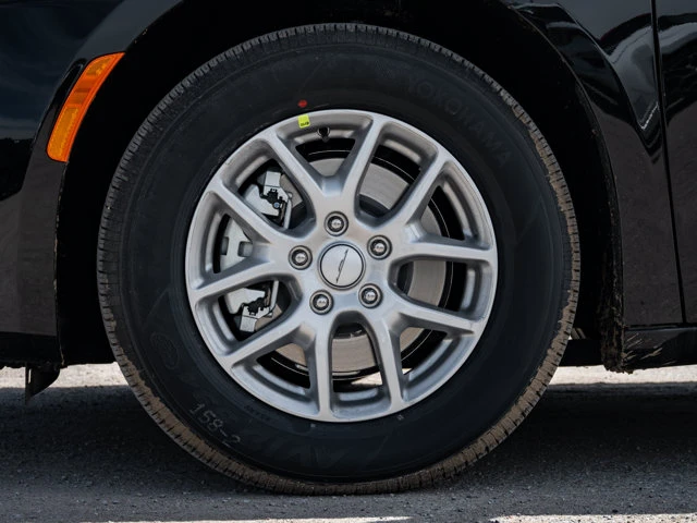 2027 Chrysler Pacifica Select, černá, 17 km, dovoz Kanada — foto 15 z 20