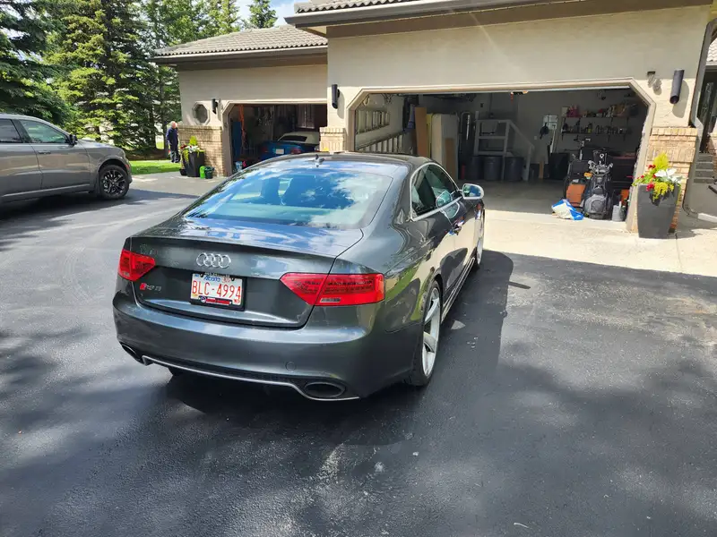 2013 Audi RS5 Performance Package, černá, 136 889 km, dovoz Kanada — foto 3 z 7