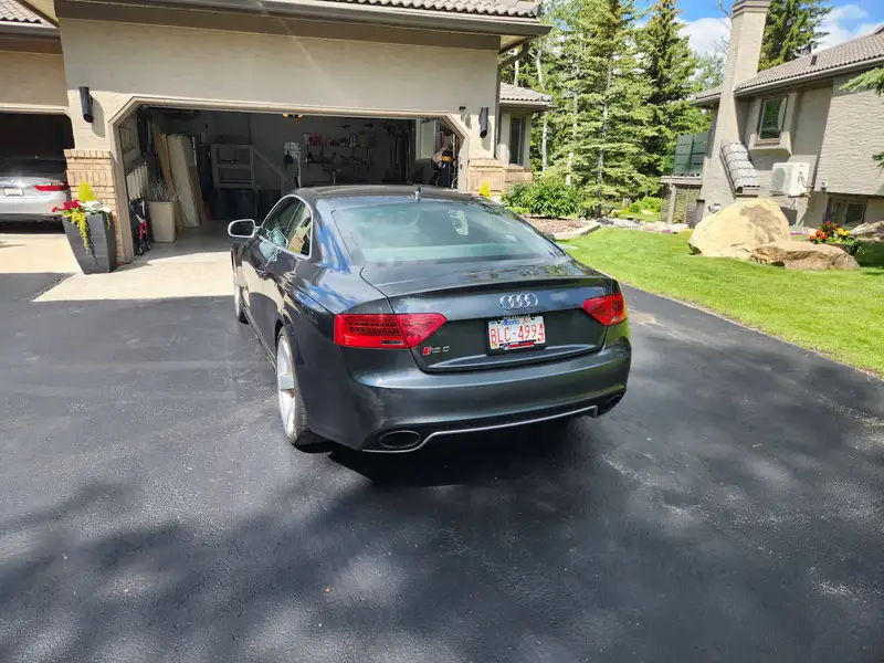 2013 Audi RS5 Performance Package, černá, 136 889 km, dovoz Kanada — foto 4 z 7