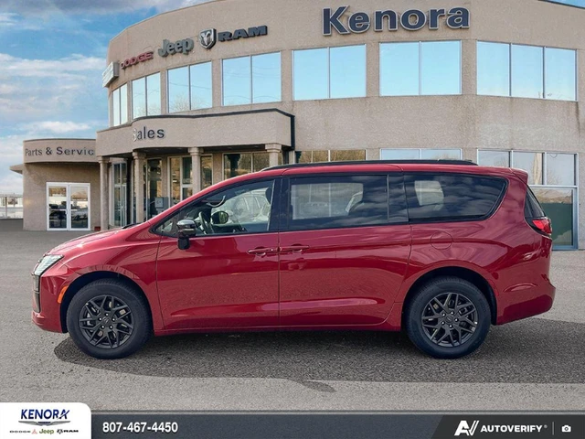 2027 Chrysler Pacifica SELECT, červená, dovoz Kanada — foto 3 z 5